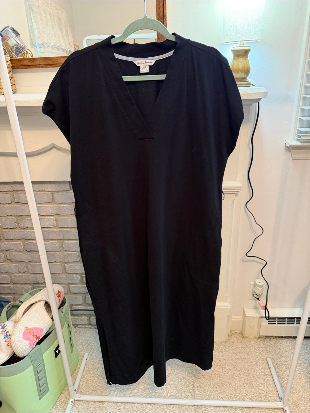 Tommy Bahama Black V-Neck Short Sleeve maxi Dress 100% cotton